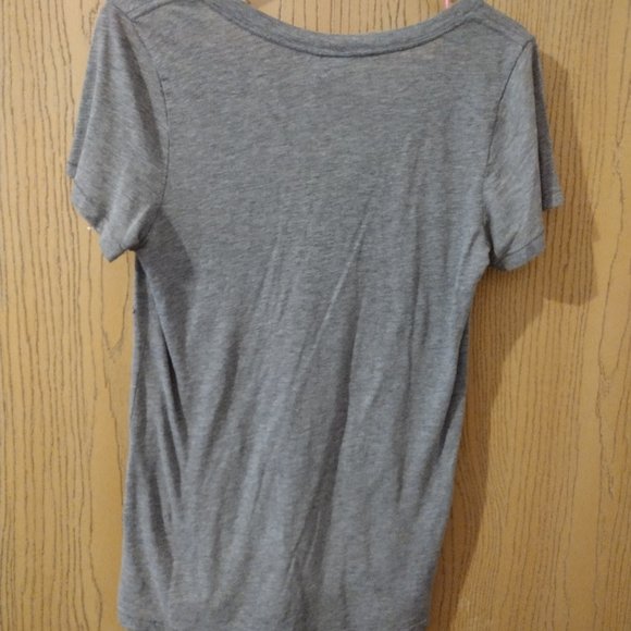 Medium Grey PINK tee - Picture 3 of 4